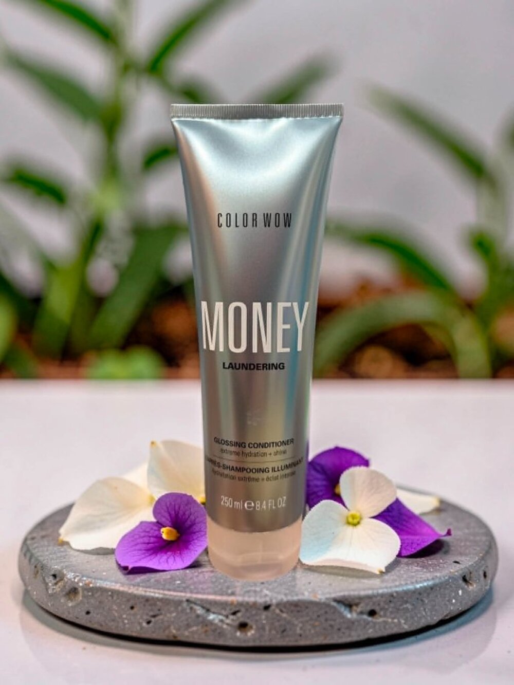 Color Wow Money Laundering Glossing Conditioner 8.4 oz